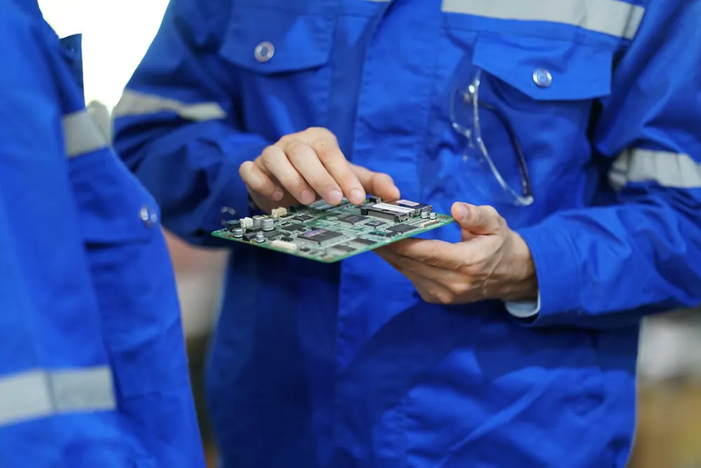 Manutenção de placas eletrônicas